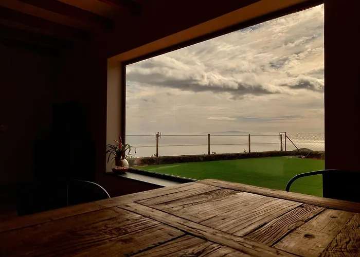 Casa Percea בית נופש *